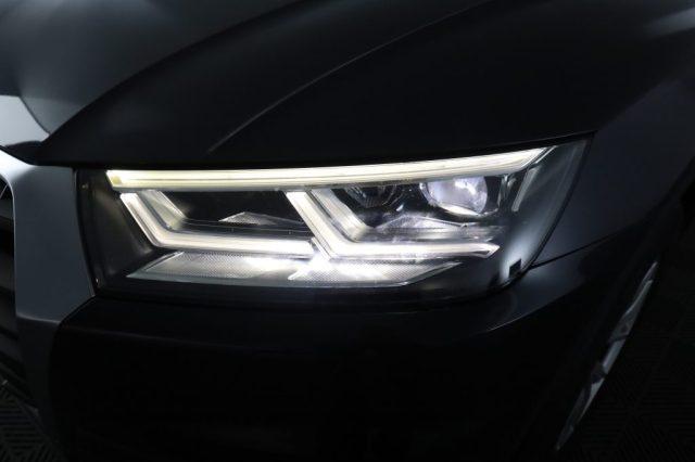 AUDI Q5 Q5 40 TDI quattro S tronic Business