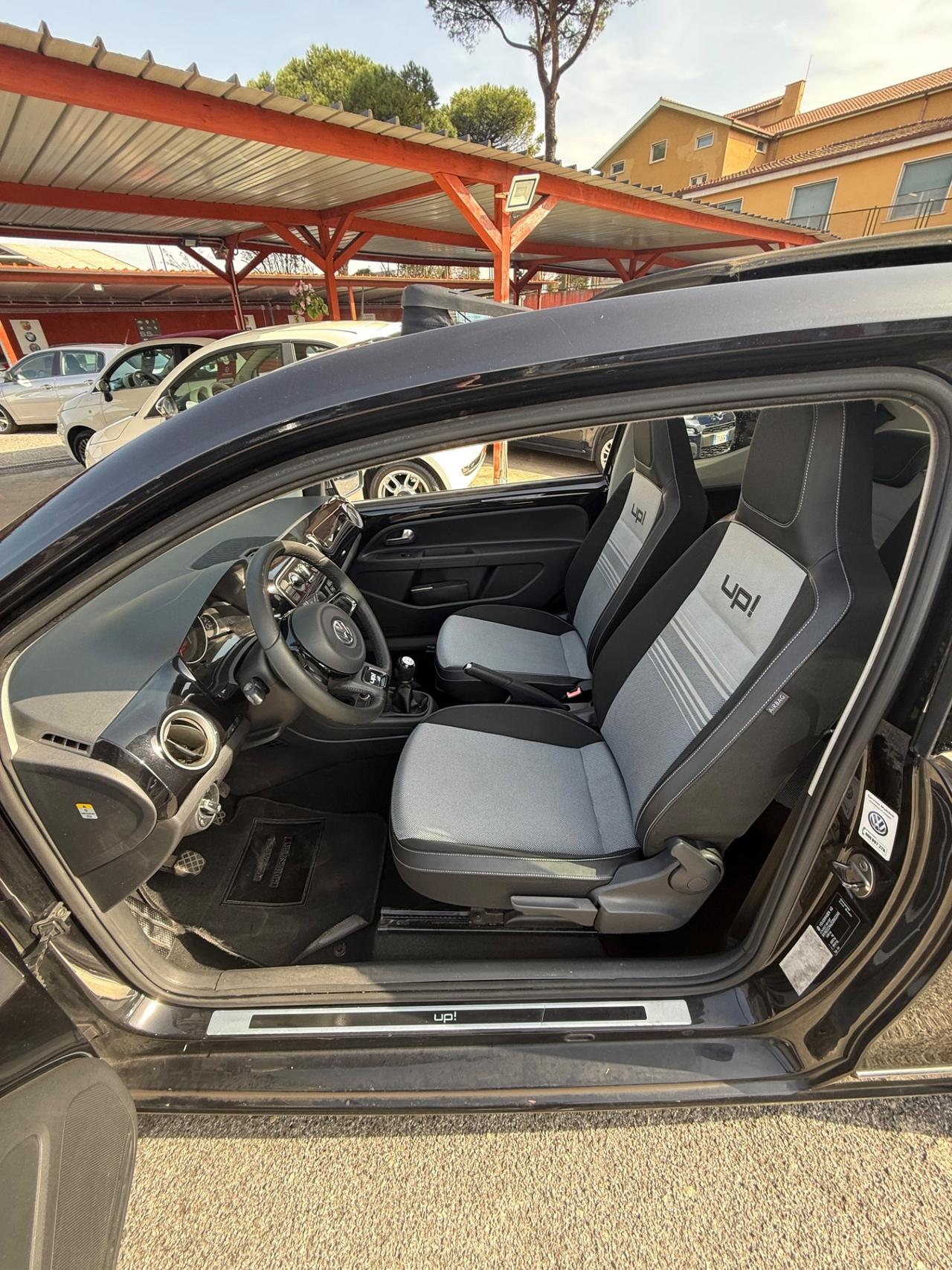 up! 1.0 -black series -unipro-tetto apribile -