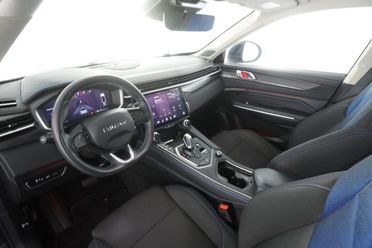 LYNK & CO 01 01 PHEV