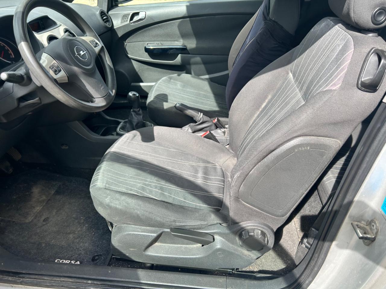 Opel Corsa 1.0 12V 3 porte Enjoy