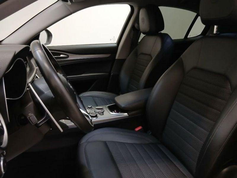 Alfa Romeo Stelvio 2.2 t Sprint Q4 190cv auto