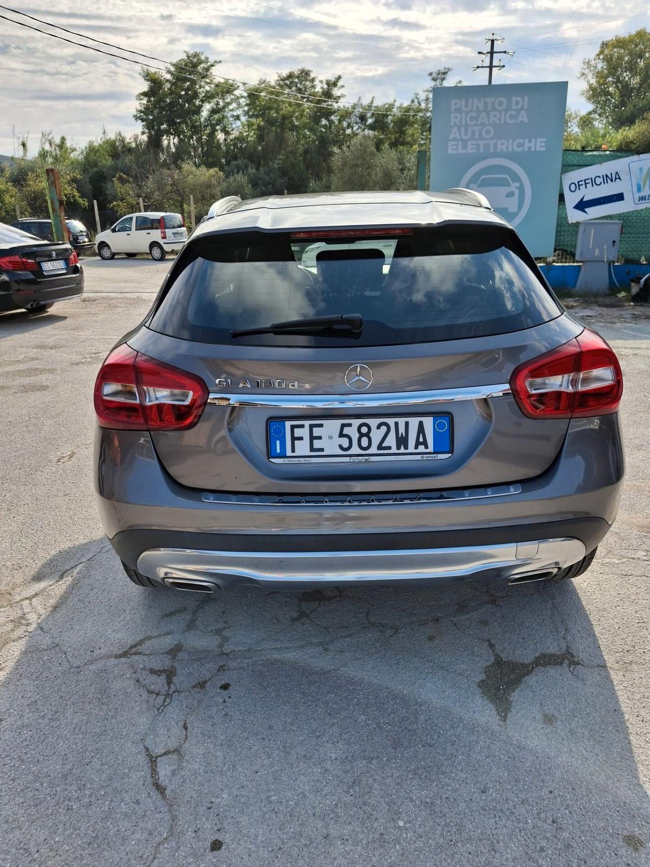 Mercedes-benz GLA 180 GLA 180 d Business