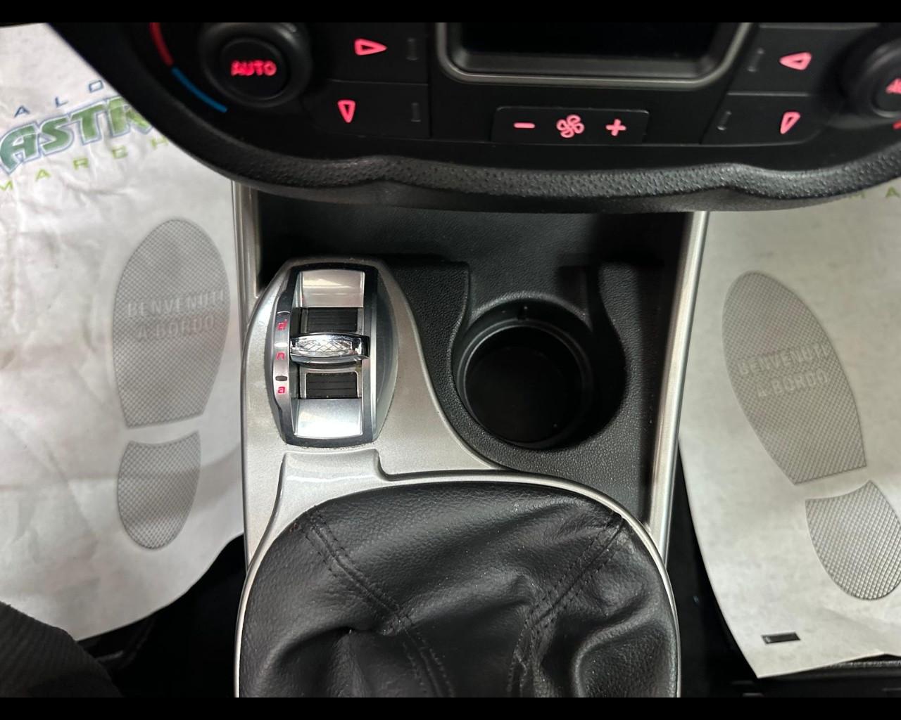 ALFA ROMEO MiTo - MiTo 1.4 T 155 CV Distinctive Sport Pack