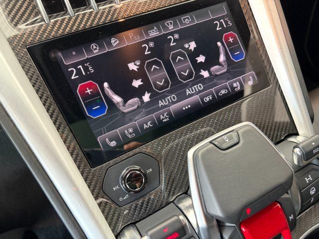 LAMBORGHINI Urus 4.0 650CV