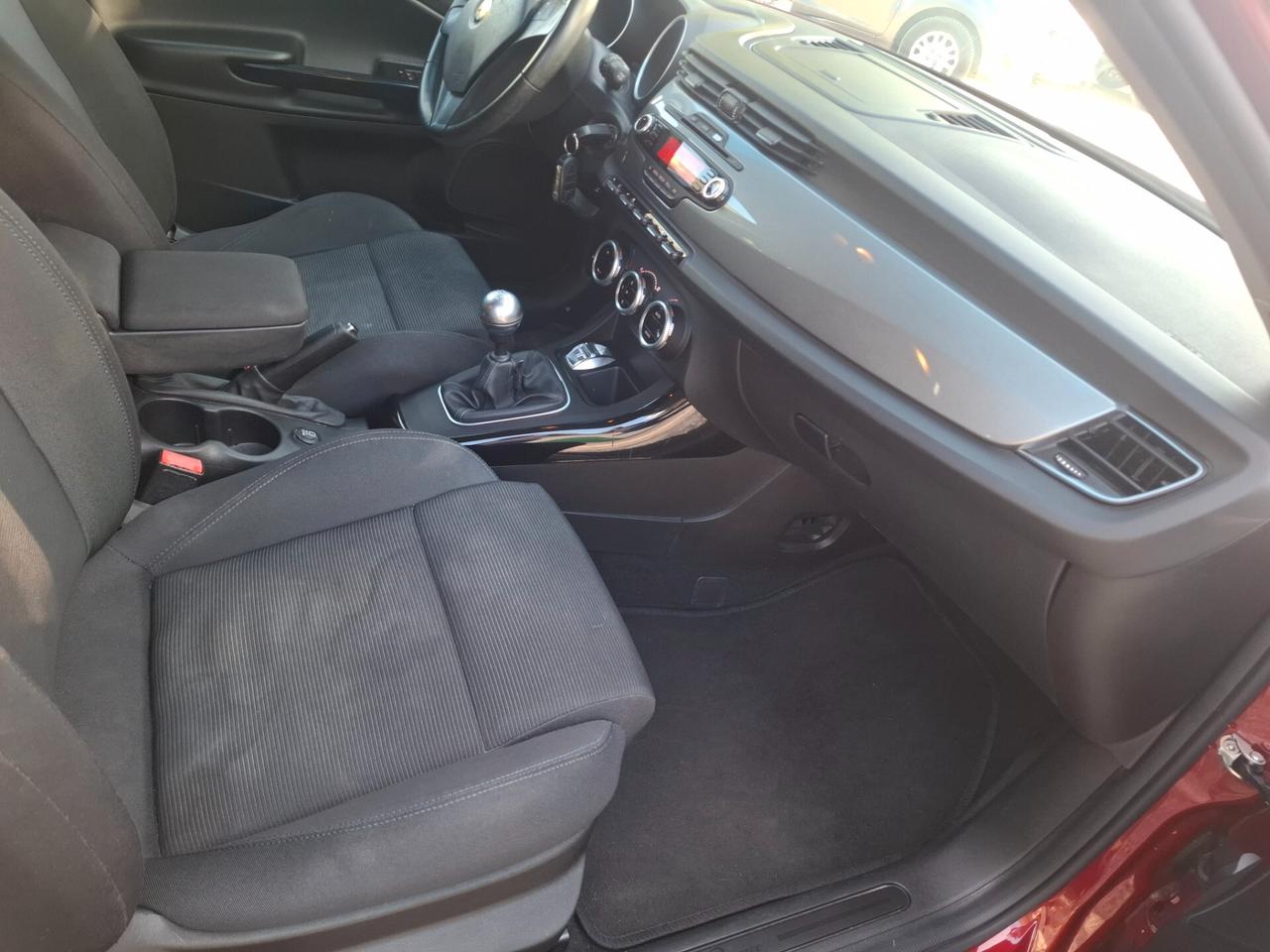 Alfa Romeo Giulietta 1.6 JTDm-2 105 CV Progression