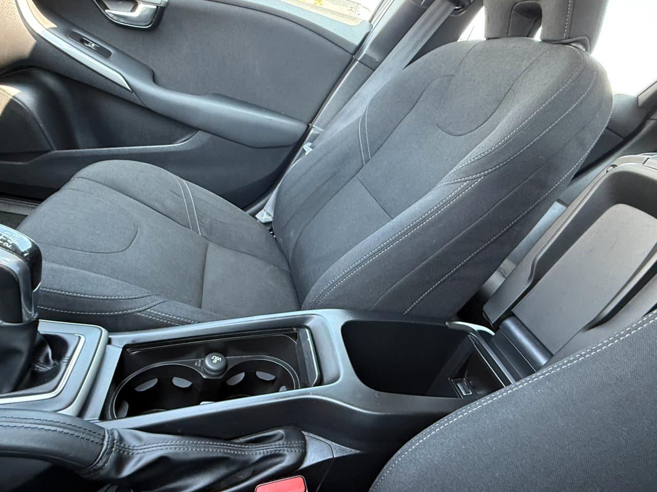 Volvo V40 D2
