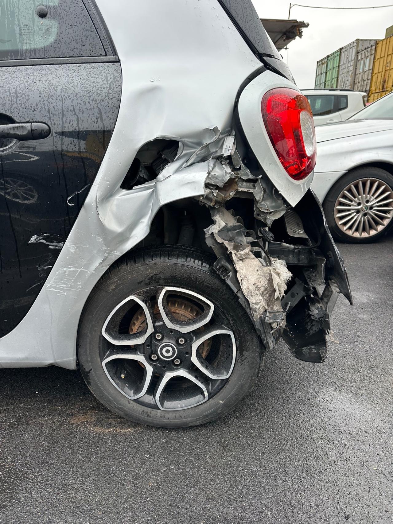 Smart ForFour 70 1.0 Passion INCIDENTATA