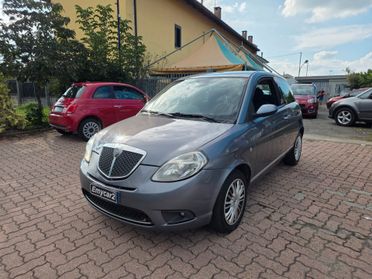 Lancia Ypsilon 1.3 MJT 75 CV Argento