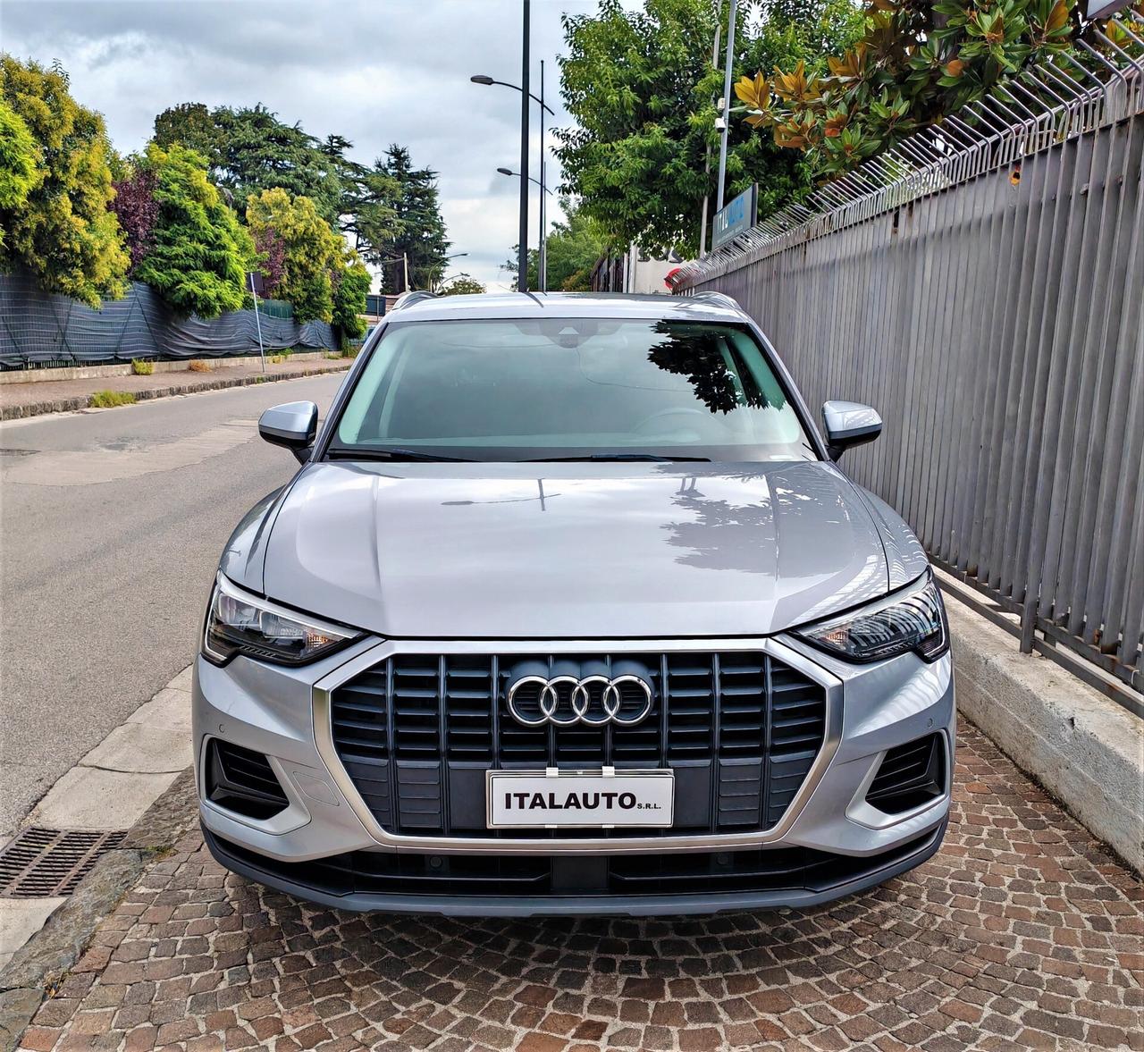 Audi Q3 35 TDI S tronic Business Advanced