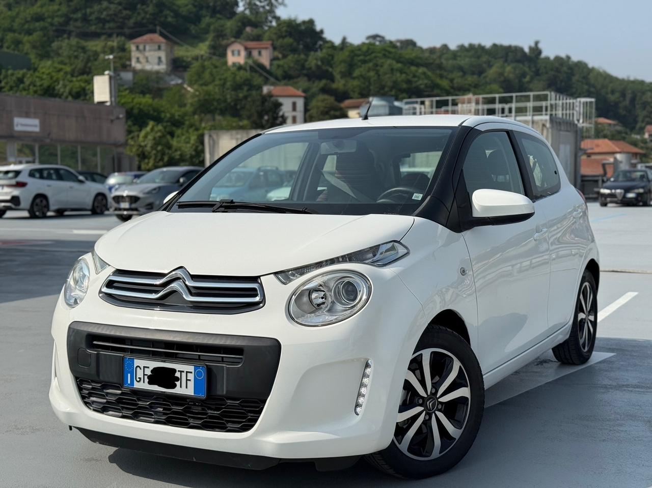 Citroen C1 VTi 72 Cv pronta consegna soli 400 km