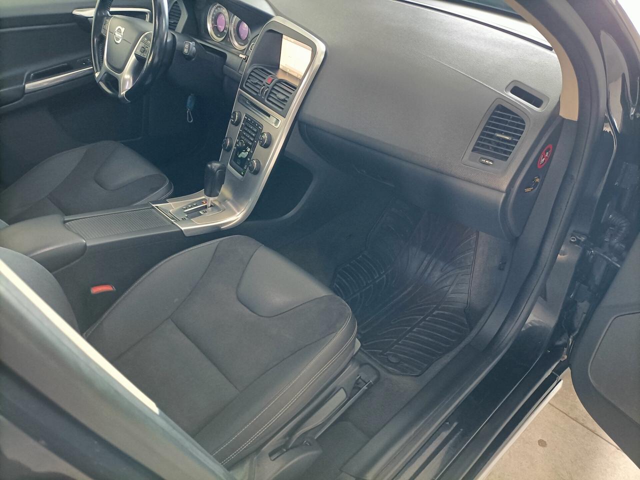 Volvo XC 60 D4 AWD CV 163 Geartronic Summum 06/2012