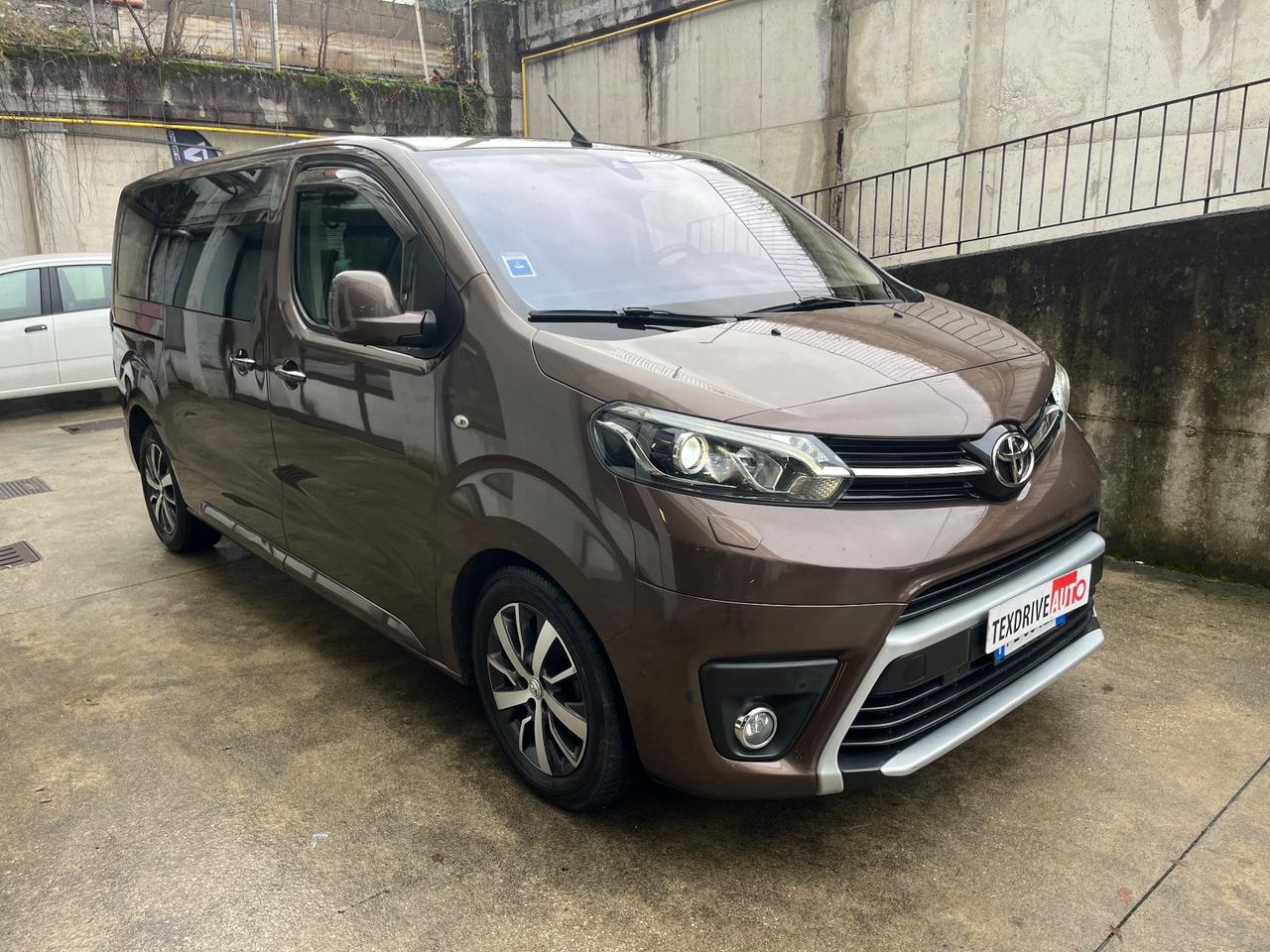 Toyota Proace Verso 2.0D 180 CV L2 D Luxury
