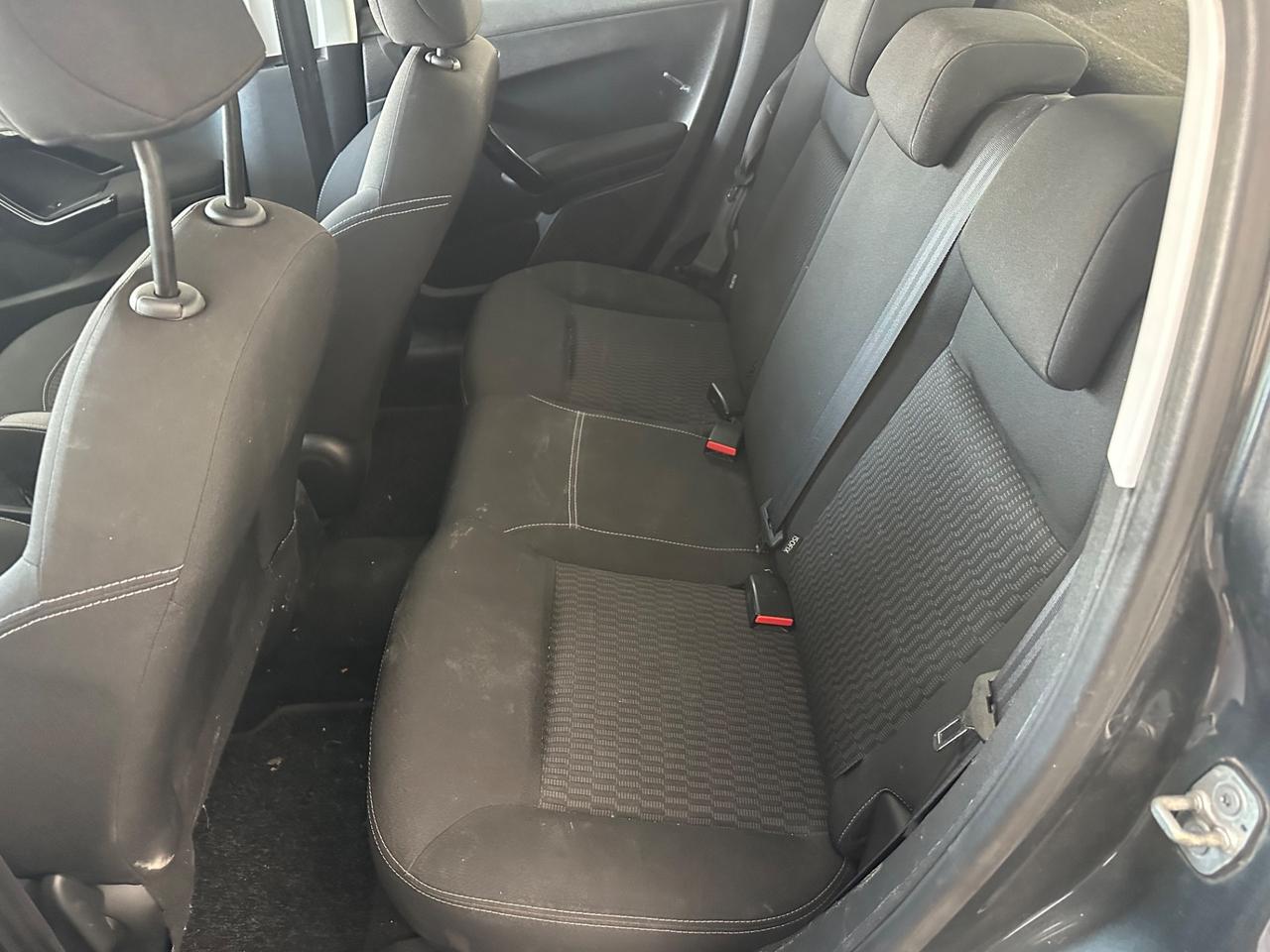 Peugeot 208 1.4 HDi 68 2016