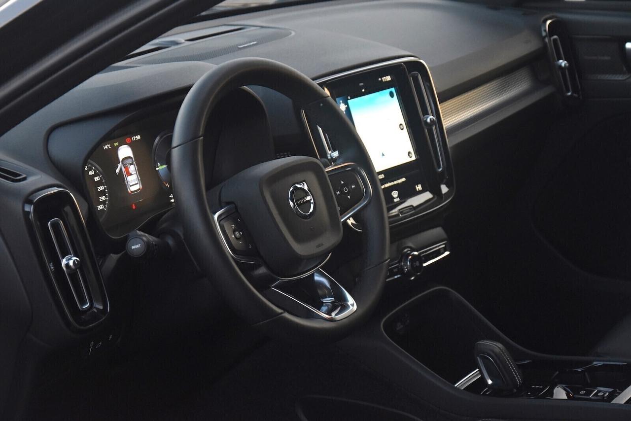 Volvo XC40 T5 Recharge Plug-in R-Design