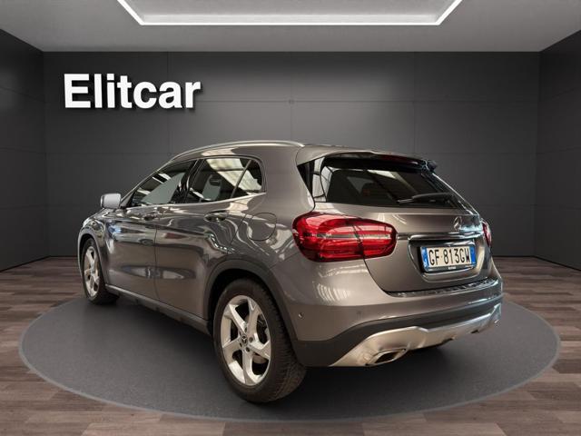 MERCEDES-BENZ GLA 180 Sport