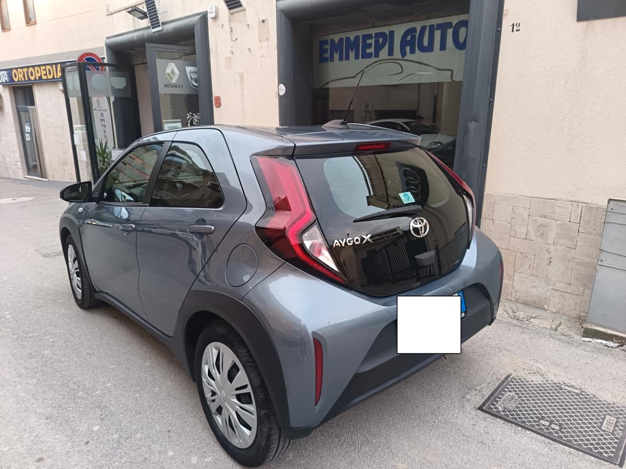 Toyota Aygo X 1.0-72 CV Active S-CVT Automatica