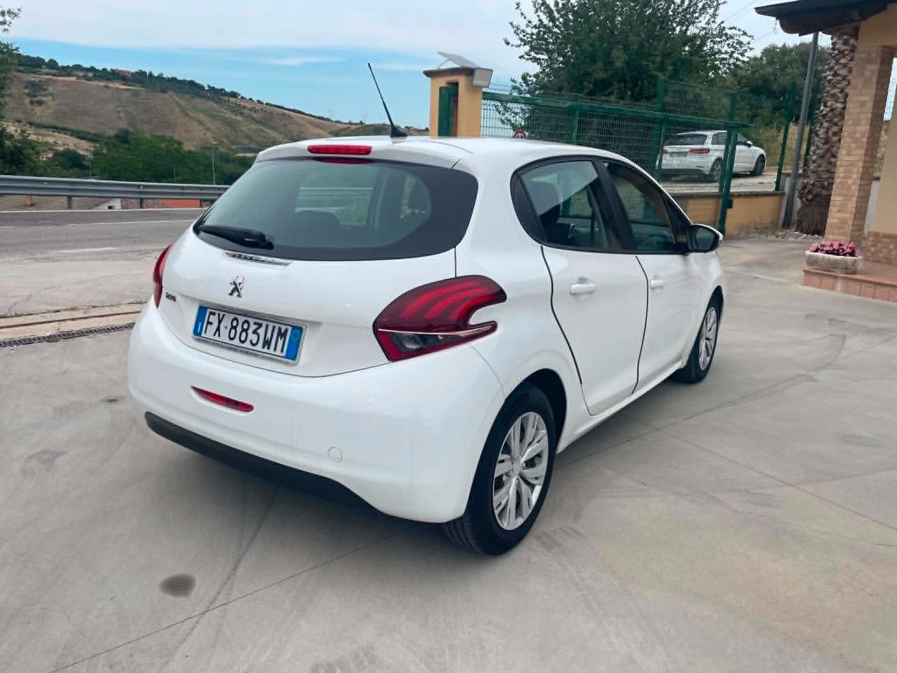Peugeot 208 BlueHDi 100 S&S 5 porte Allure N1