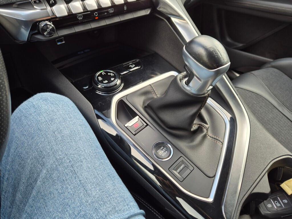 Peugeot 3008 GT-LINE BlueHDi 130CV MANUALE