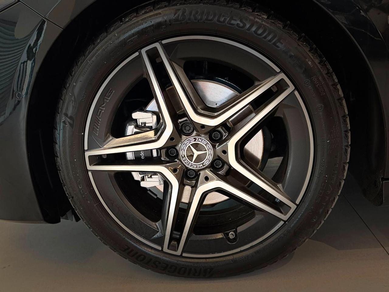 MERCEDES-BENZ A180 AUTOMATIC AMG LINE PREMIUM FULL