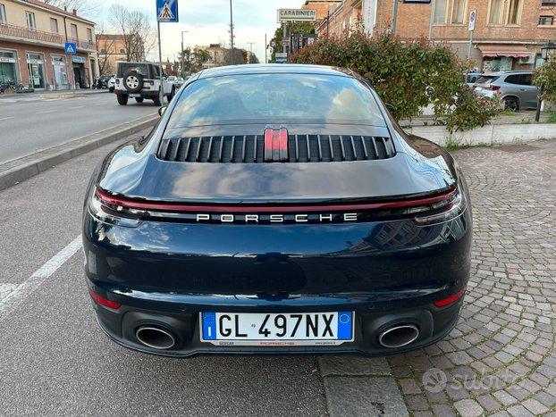 Porsche 911 Carrera