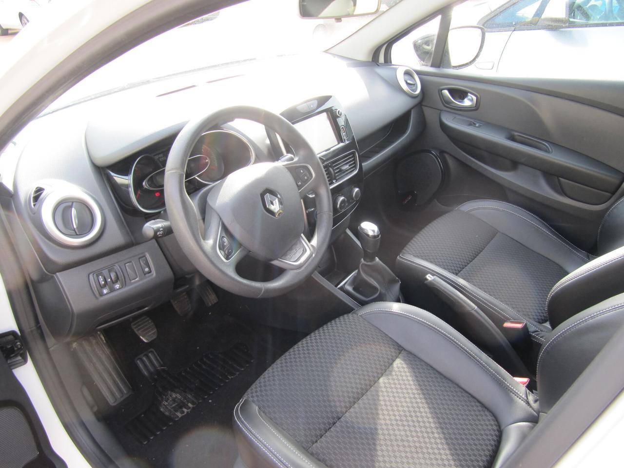Renault Clio dCi 8V 75 CV 5 porte Duel2