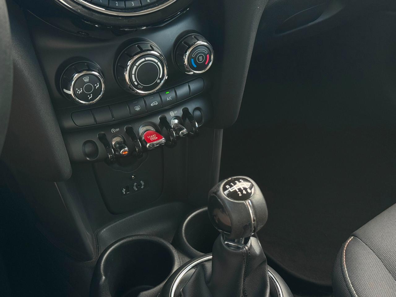 Mini 1.5 Cooper D Business XL 116 cv