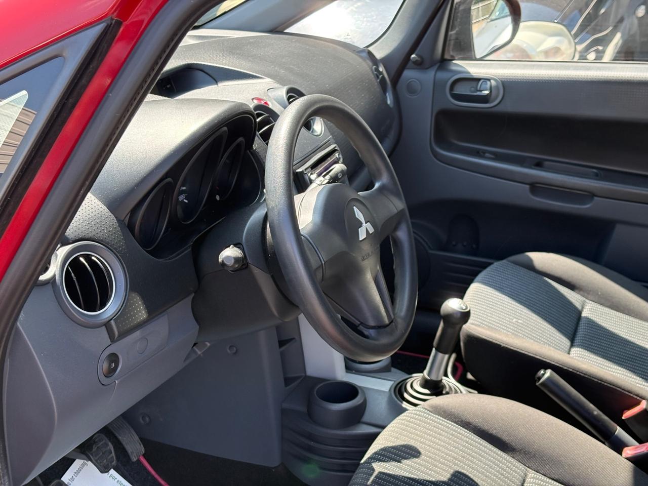 Mitsubishi Colt 1.3 16V 5p. Insport