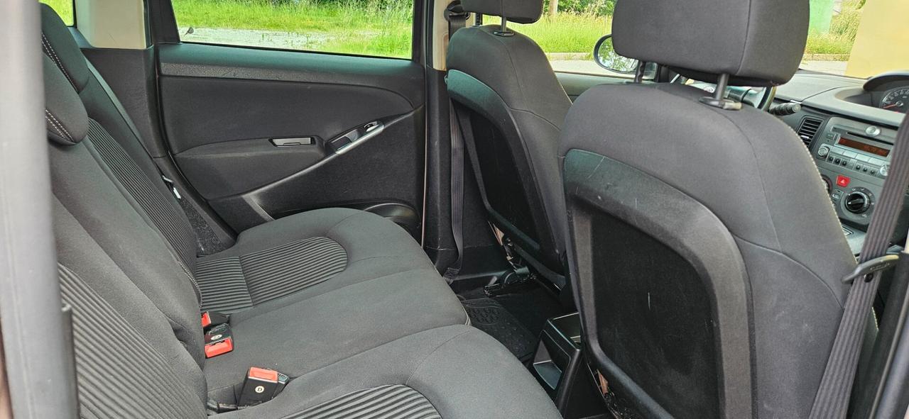 Lancia MUSA 1.4 Argento Ecochic GPL