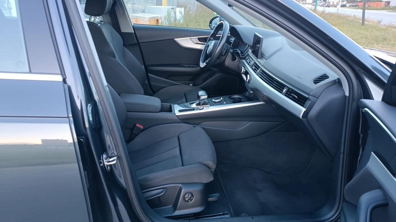 Audi A4 Avant 2.0 TDI 150 CV ultra Business Sport