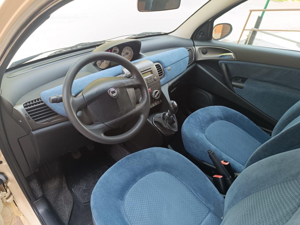 Lancia Ypsilon 1.2 Argento