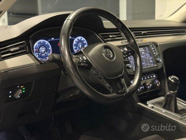 VOLKSWAGEN Passat 2.0 TDI 150CV HIGHLINE BERLINA