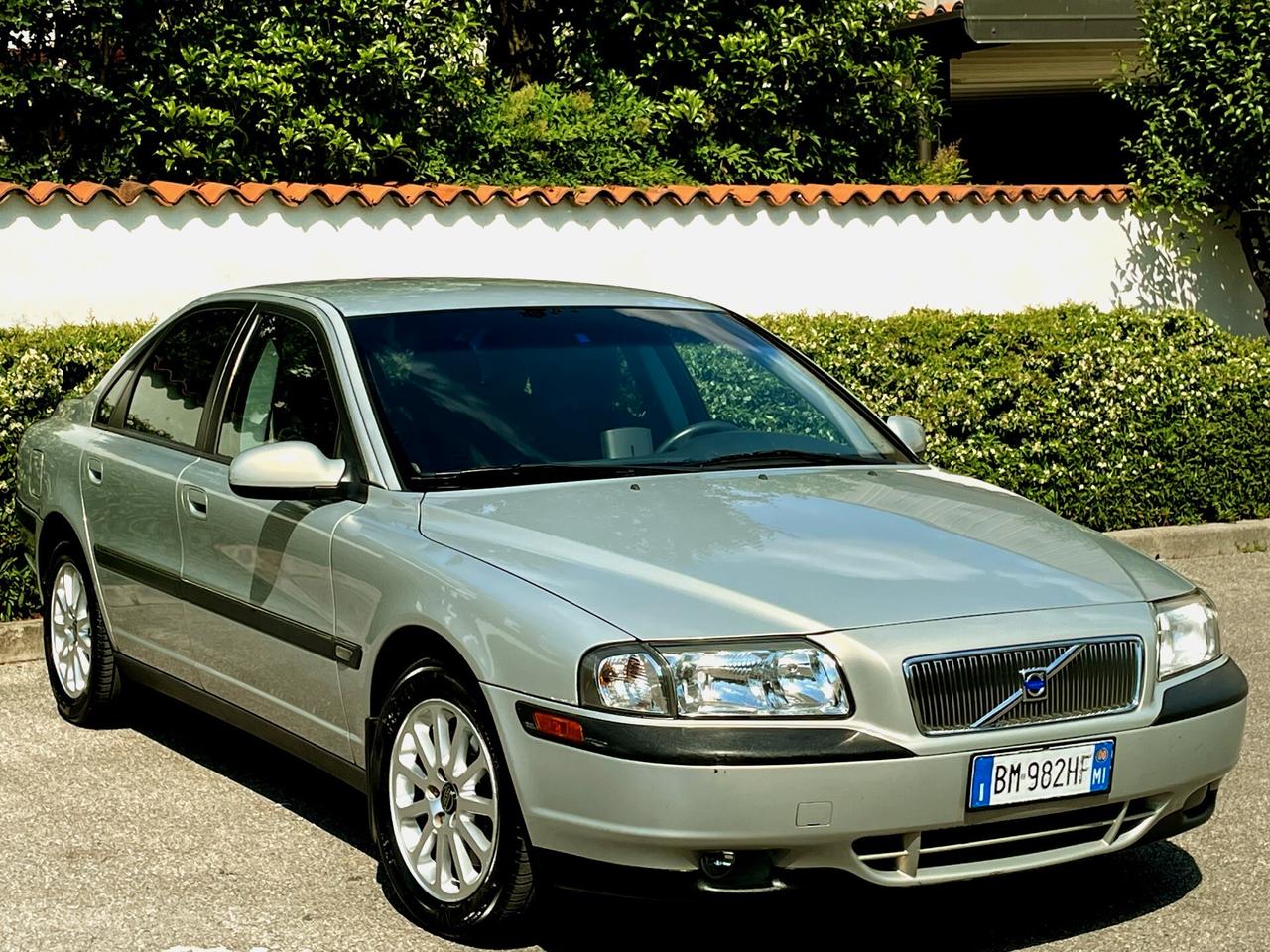 VOLVO S80 2.9 aut (benzina)-192000 km REALI-2000