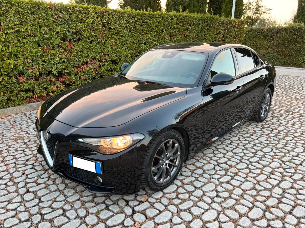 ALFA Giulia 2.2Turbodiesel 180CV 6M Super -08-2018