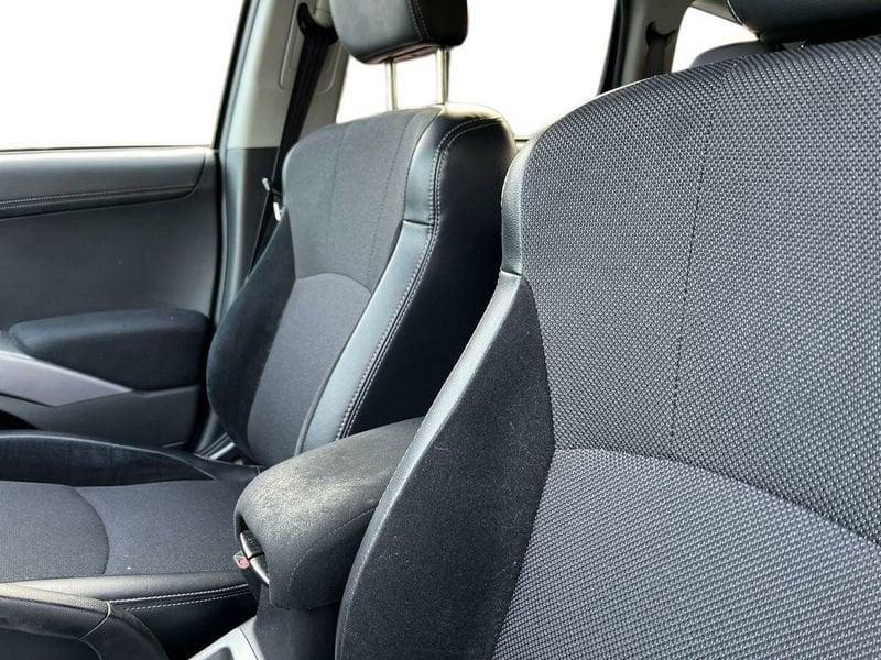 Mitsubishi Outlander Outlander 2.2 DI-D TC-SST Instyle DPF 7p