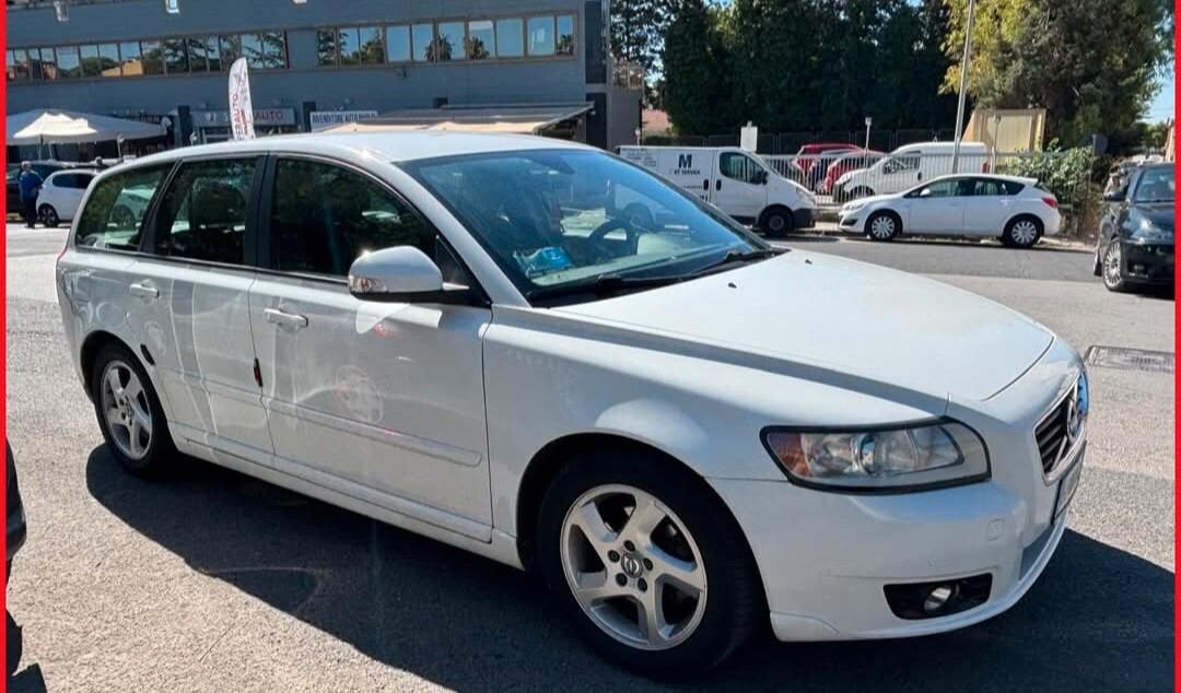 Volvo V50 D2 POLAR