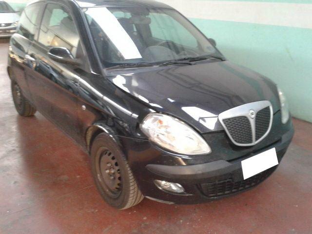 Lancia Ypsilon 1.3 MJT Momo Design