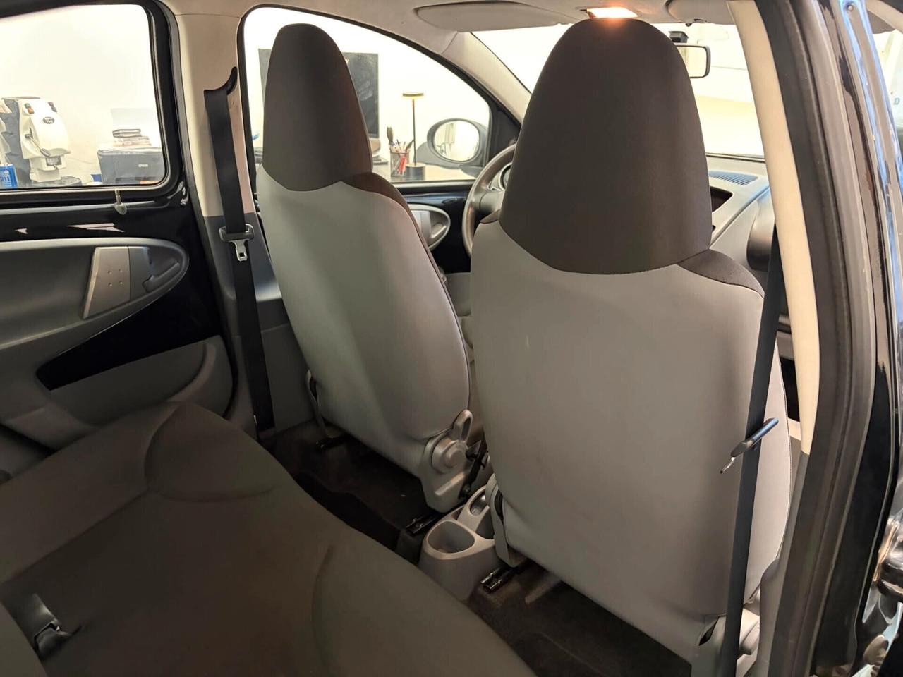 Toyota Aygo 1.0 68Cv 74.000KM 12 MESI DI GARANZIA