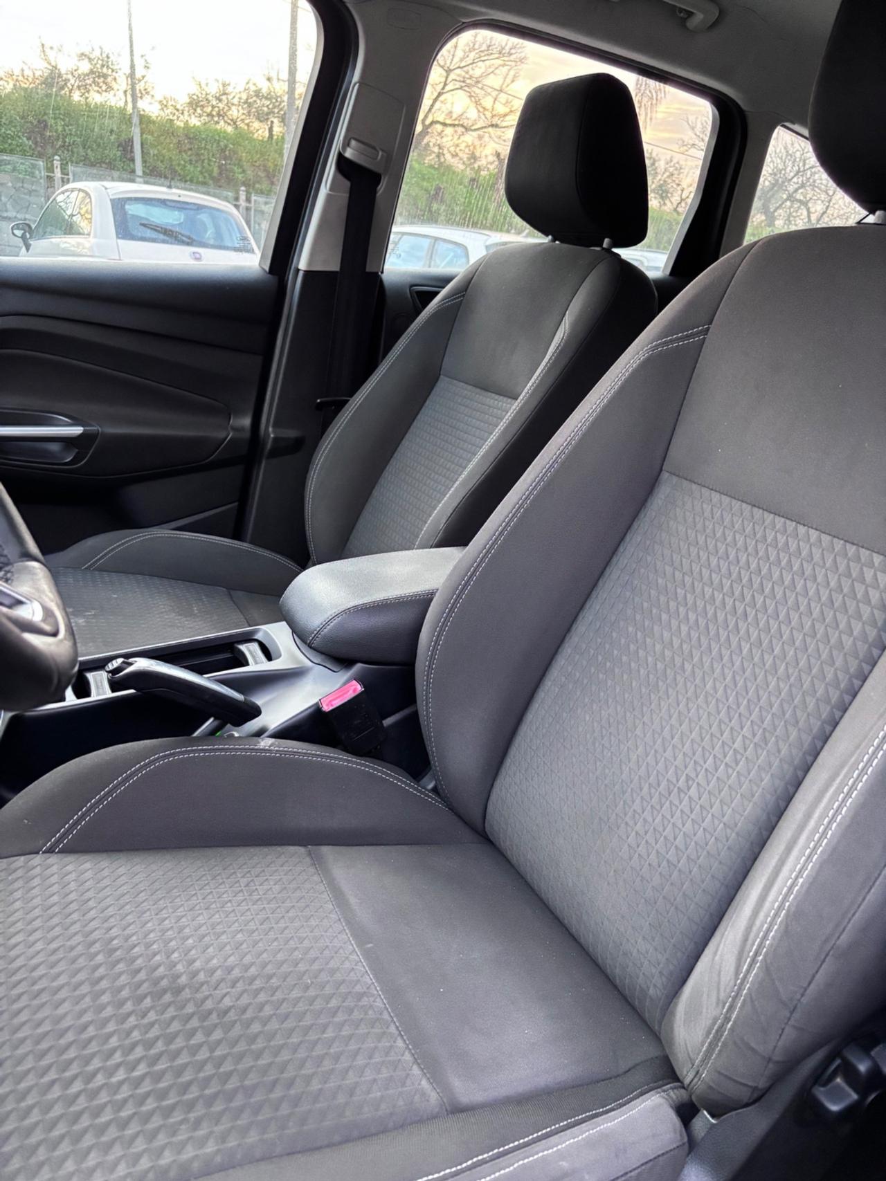 Ford C-Max 1.6 120CV GPL Titanium