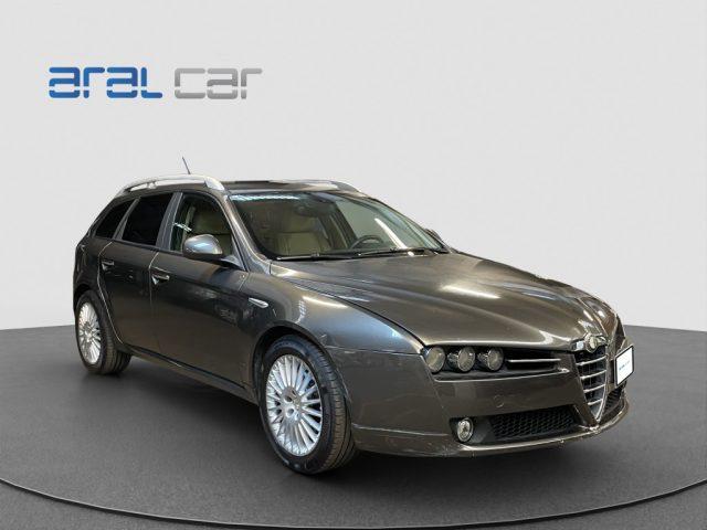 ALFA ROMEO 159 1.9 JTS 16V Sportwagon Distinctive