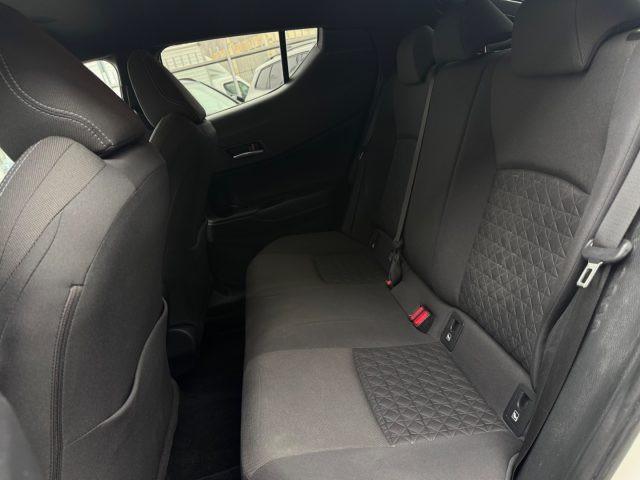 TOYOTA C-HR 2.0 Hybrid E-CVT Morebusiness