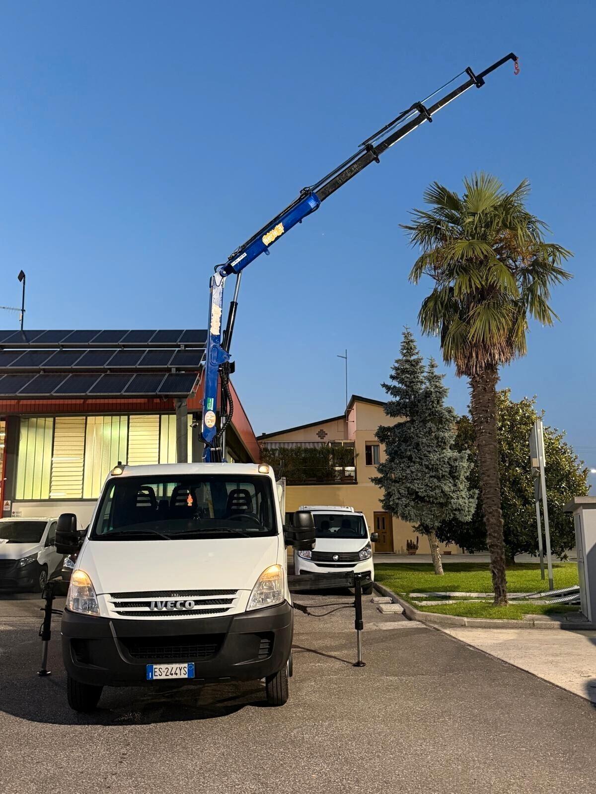 IVECO DAILY 35C 18 MOTORE 3.0 1 80 CV GRU 3 SFILI CASSONE LUNGO