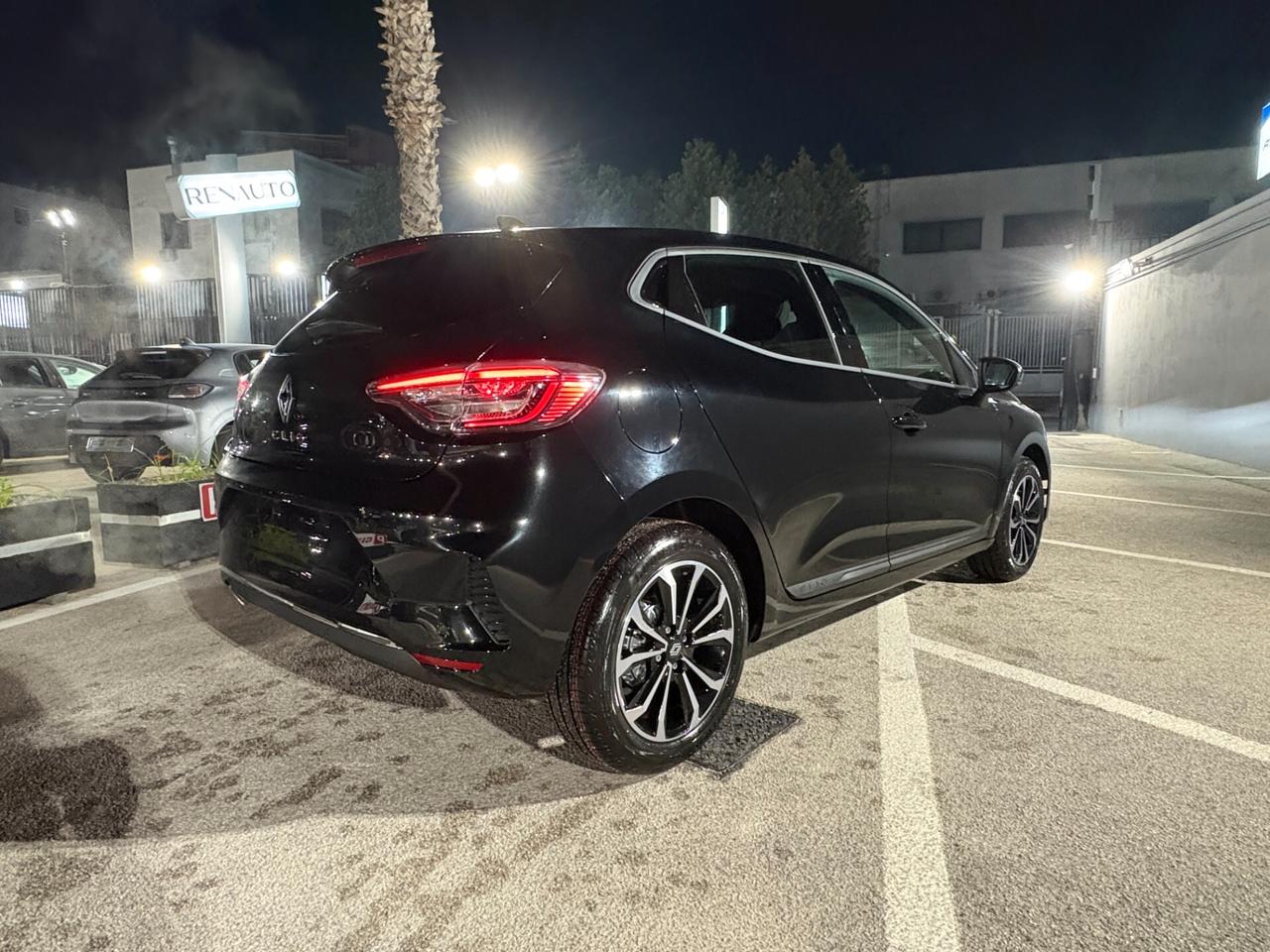 NUOVA Renault Clio ECO-GPL di serie 100 CV Techno