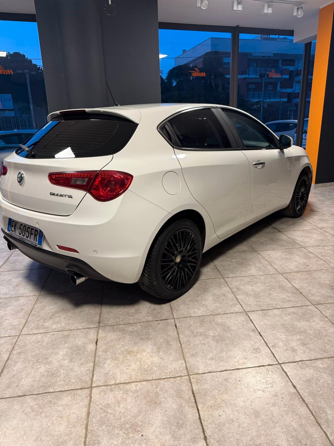 Alfa Romeo Giulietta 2.0 JTDm-2 140 CV Distinctive