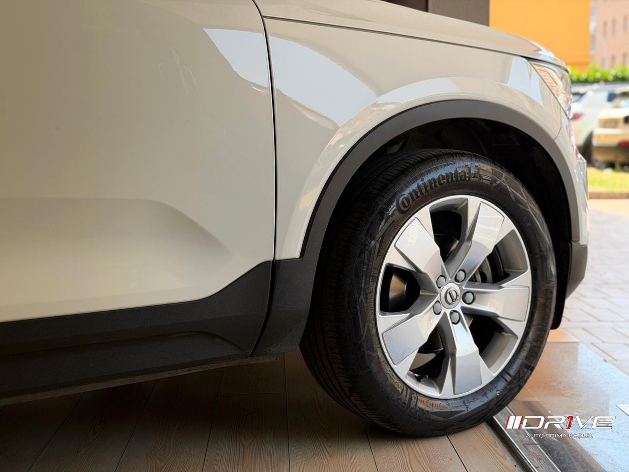 VOLVO XC40 (2017-->) XC40 T2 Momentum