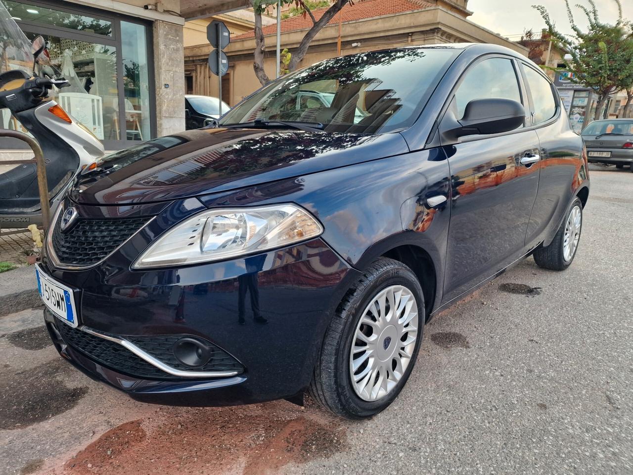 Lancia Ypsilon 1.3 MJT 16V 95 CV 5 porte S&S Gold