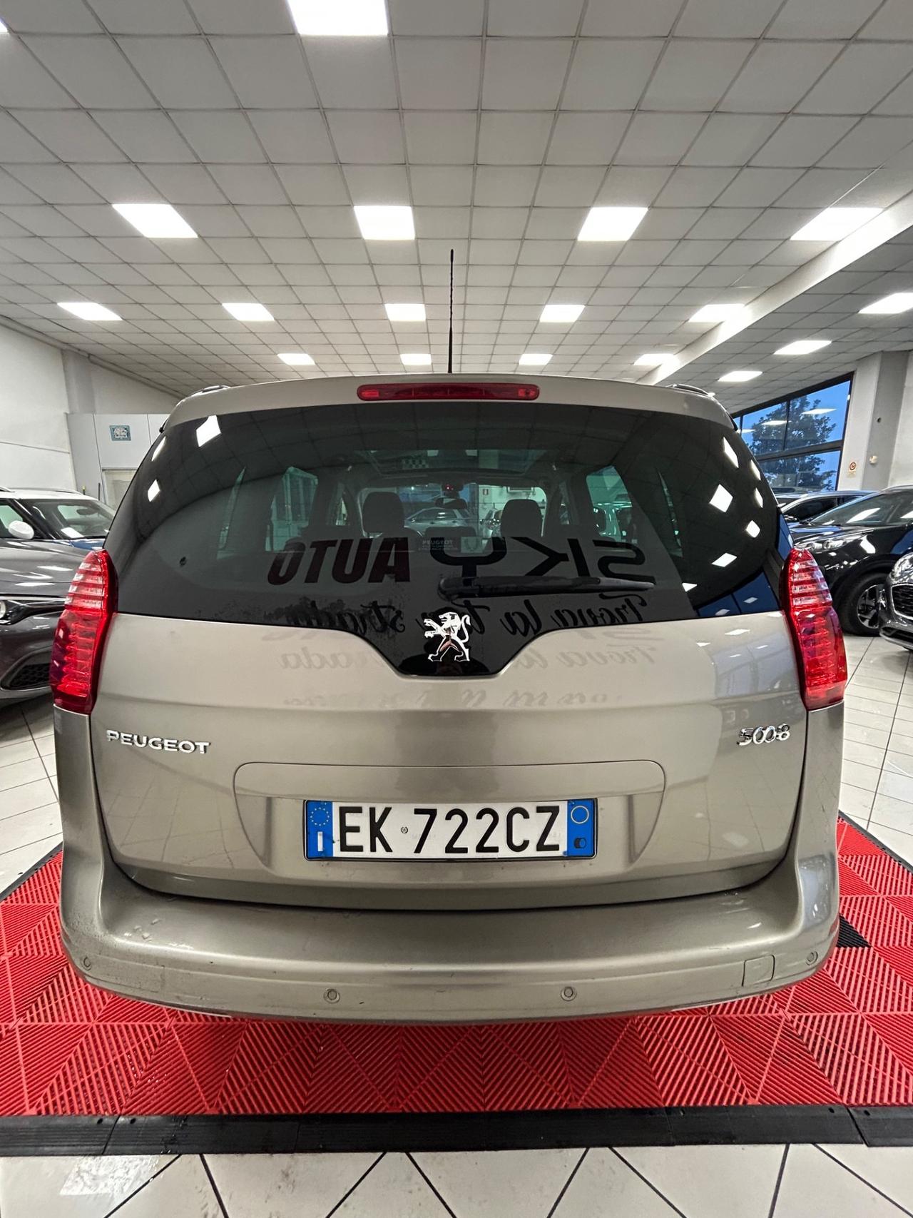 Peugeot 5008 2.0 HDi 150CV Allure