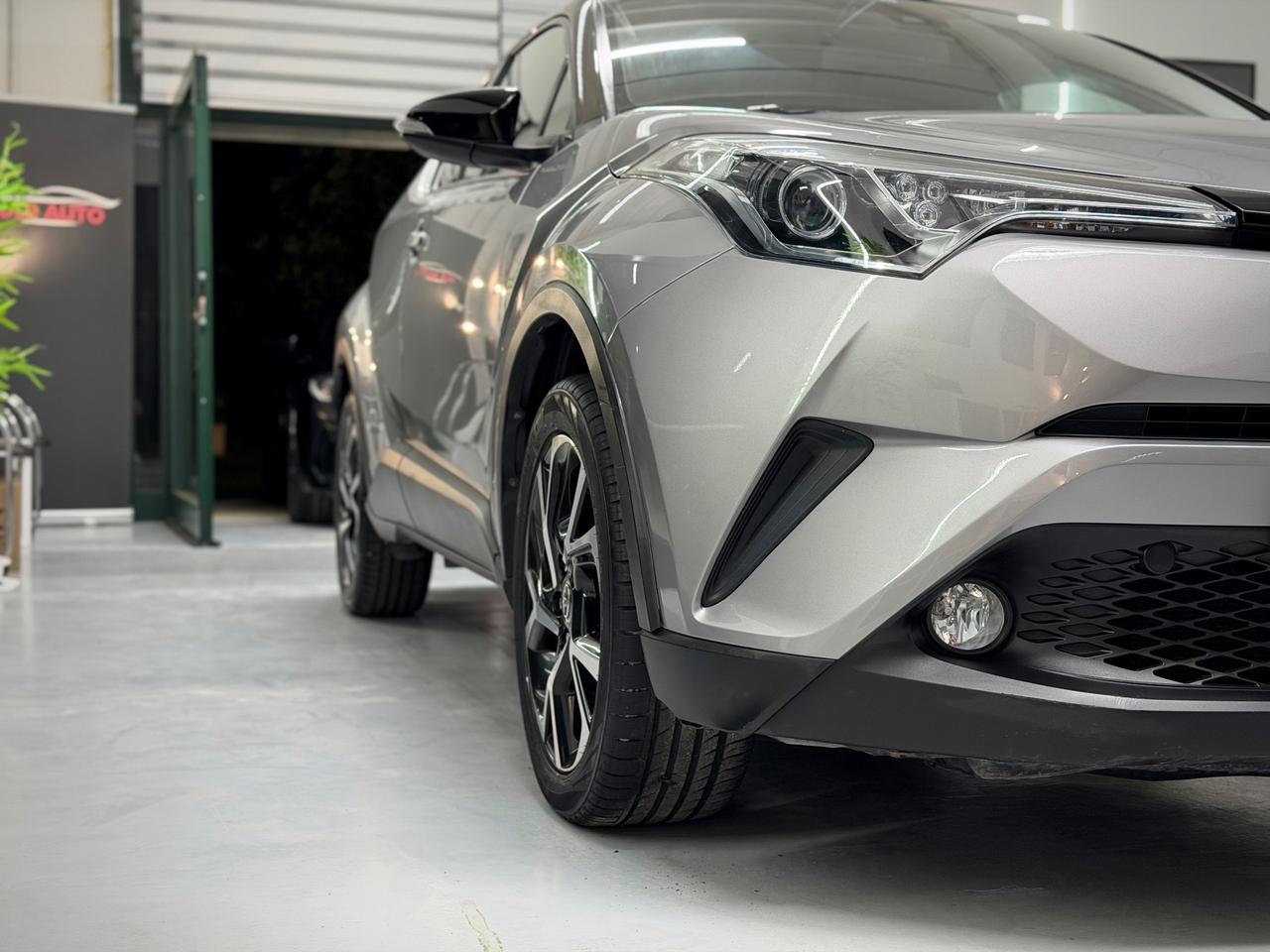 Toyota C-HR 1.8 Hybrid E-CVT Style