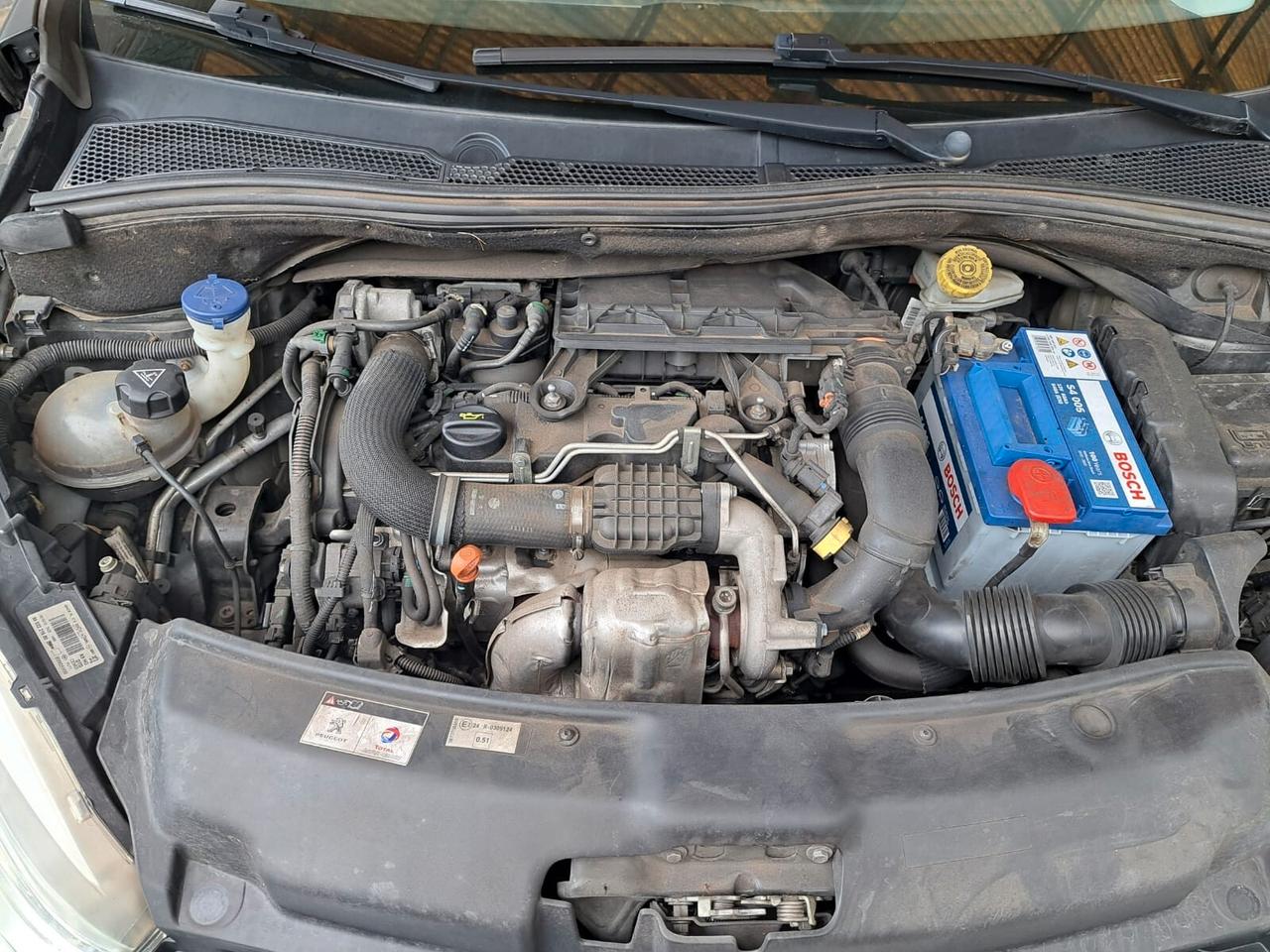 Peugeot 208 1.4 HDi 68 CV 5 porte Allure