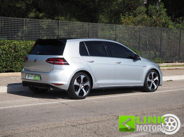 VOLKSWAGEN Golf GTI 2.0 TSI DSG 5p. BlueMotion Technology