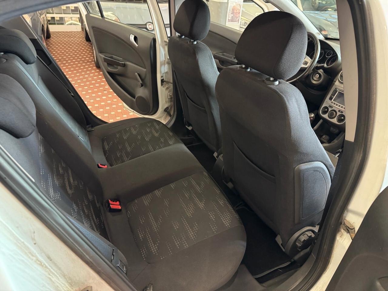 Opel Corsa 1.2 5 porte Cosmo - IDEALE PER NEOPATENTATI